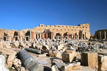 Zříceniny římského města Leptis Magna v Libyi. (© Pavel Vítek 05/2009)