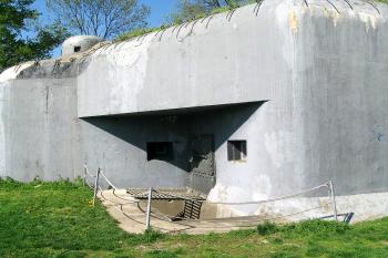 Bunkr B-S 4 „Lány“ v bratislavské části Petržalka. (© Pavel Vítek 04/2022)