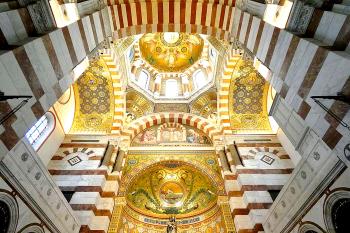 Bazilika Notre-Dame de la Garde ve francouzské Marseille. (© Pavel Vítek 06/2005)
