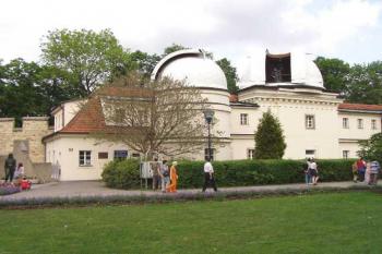 Štefánikova hvězdárna (© Karel Piskáček, 06/2007)