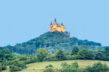 Hrad a zámek Hohenzollern v německém Bádensku-Württembersku. (© Pavel Vítek 05/2001)