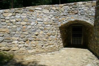 Chýnovská jeskyně - nový východ (© Pavel Jarý,  10.06.2007)