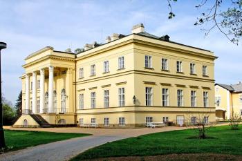 (© Miloš Vojíř, 04/2012)