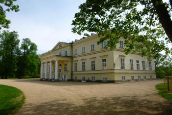 Kostelec nad Orlicí-nový zámek (© Vlastislav Mareček, 05/2016)
