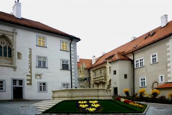Klášter v Klosterneuburgu u Vídně. (© Pavel Vítek 06/2000)