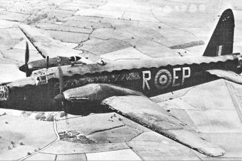  (© https://en.wikipedia.org/wiki/Vickers_Wellington)