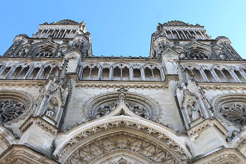 katedrála sv. Kříže katedrála sv. Kříže