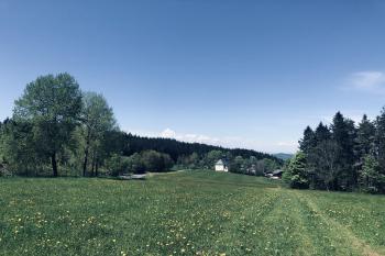 Hojsova Stráž-kostel (© MB 06/2021)