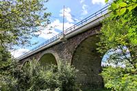 železniční viadukt