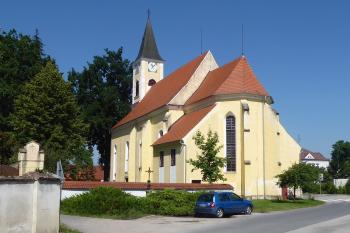 Suchdol nad Lužnicí-kostel (© Miloš Fiala  08/2020)