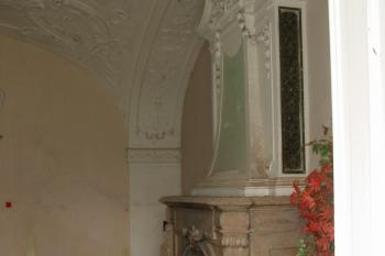 zdobená zámecká kamna (© D Dohňanský, 04/2016)