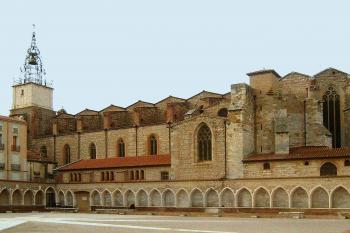 Katedrála sv. Jana Křtitele v Perpignanu na jihu Francie. (© Pavel Vítek 06/2005)