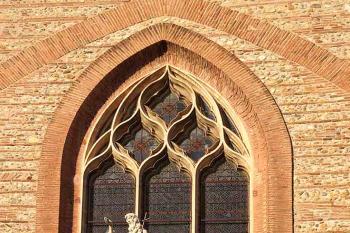 Katedrála sv. Jana Křtitele v Perpignanu na jihu Francie. (© Pavel Vítek 06/2005)