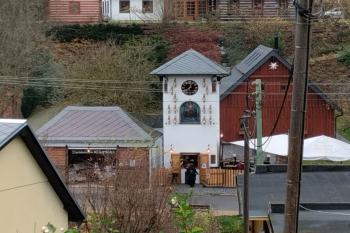 věž se zvonkohrou (© Borek Petřík 11/2025)