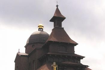 Pohled na kapli od severozápadu (© Jan P. Štěpánek 07/2006)