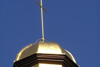 Nově pozlacená věžička kaple (© Jan P. Štěpánek, 09/2006)