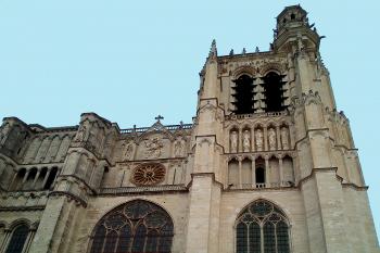 Katedrála sv. Štěpána, v severozápadním Burgundsku, ve rancouzském městě Sens. (© Pavel Vítek 06/2005                           )