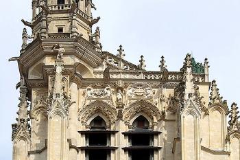 Katedrála sv. Štěpána, v severozápadním Burgundsku, ve rancouzském městě Sens. (© Pavel Vítek 06/2005                           )