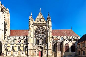 Katedrála sv. Štěpána, v severozápadním Burgundsku, ve rancouzském městě Sens. (© Pavel Vítek 06/2005                           )