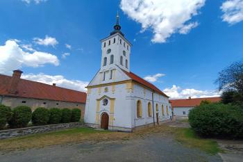 Kout na Šumavě-kostel (© Alexej Kokorev 08/2022)