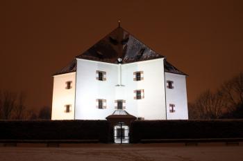Letohrádek Hvězda - zima, noční (© Jan Pospisil, 02/2013)