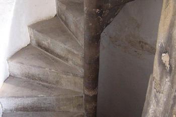 Točité schodiště ve věži (© Stanislav Drda, 05/2007)
