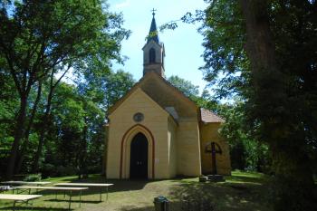 hlavní průčelí kaple (© Jaroslav Špiroch  06/2022)
