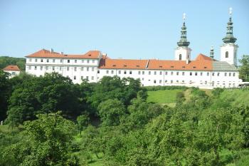 klášter premonstrátů s kostelem Nanebevzetí Panny Marie na Strahově (© Vlastislav Mareček, 07/2005)