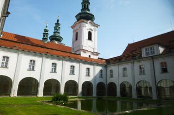klášter premonstrátů s kostelem Nanebevzetí Panny Marie na Strahově (© Vlastislav Mareček, 07/2016)