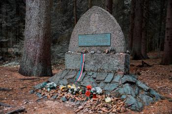 pomník Destinnové (© Jiří Čáp  05/2019)