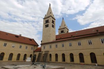 I.rajský dvůr (© Johannes Cladis, 08/2015)