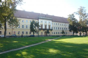 pohled na bývalé sborové velitelství ( © Ondřej Štěpánek 10/2011)