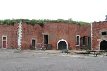 Vnitřek bastionu I ( © Petr Turyna 08/2005)