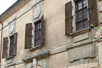 Typická zástavba města ( © Petr Turyna 08/2005)