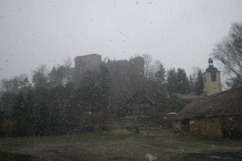 Jestřebí ve Velikonoční vánici 2015 (© Marek Reimann, 04/2015)