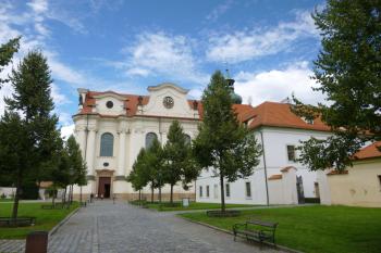 klášter benediktinů s kostelem sv. Markéty Praha 6 Břevnov (© Vlastislav Mareček, 07/2016)