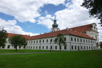 klášter benediktinů s kostelem sv. Markéty Praha 6 Břevnov (© Vlastislav Mareček, 07/2016)