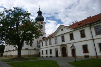 klášter benediktinů s kostelem sv. Markéty Praha 6 Břevnov (© Vlastislav Mareček, 07/2016)