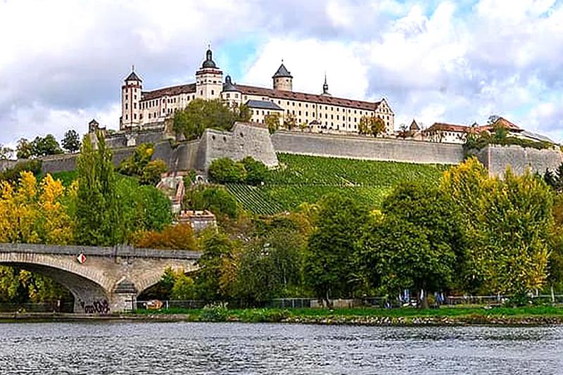 pevnost Marienberg pevnost Marienberg