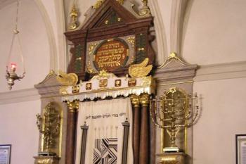 Vysoká synagoga - interiér (© Veronika Kusáková, 11/2007)