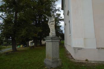 socha sv. Jana u pravého rohu boční kaple z jihu (© Jaroslav Špiroch  09/2022)