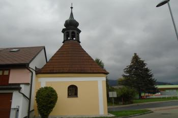 pohled na kapli ze západu (© Jaroslav Špiroch  09/2022)