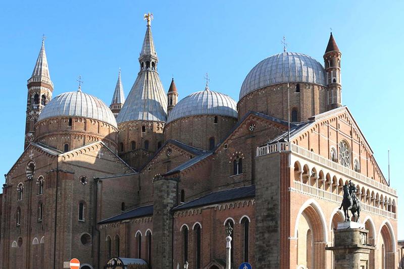 bazilika sv. Antonína bazilika sv. Antonína