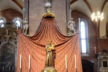 Bazilika sv. Antonína v italské Padově. (© Pavel Vítek 05/2001)