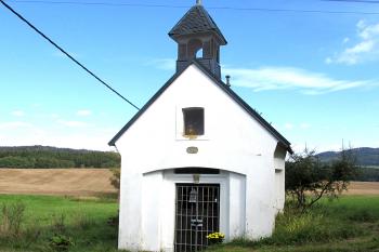 Kaple Panny Marie v Černé louží, místní části Rynoltic. (© Pavel Vítek  09/2022)
