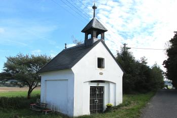 Kaple Panny Marie v Černé louží, místní části Rynoltic. (© Pavel Vítek  09/2022)