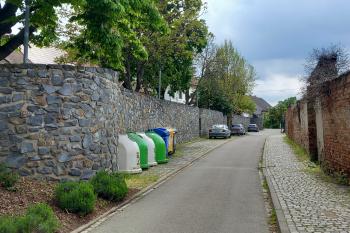 Hradební ulice v Hustopečích (© Ivo Rozehnal  04/2024)