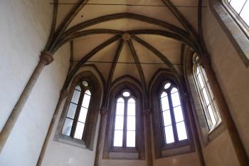 presbytář kostela sv. Františka (© Karel Husák, 08/2011)