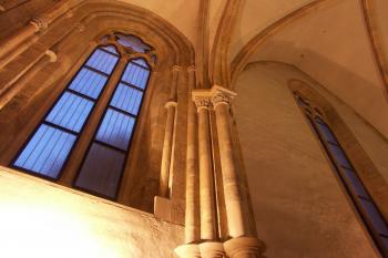 presbytář sv. Salvátora - okna a část klenby ( © Milan Caha 09/2008)