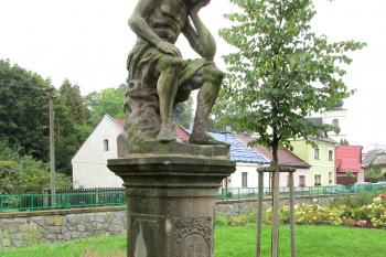 Kamenná socha Ecce Homo ve Svitavách. (© Pavel Vítek  09/2022)